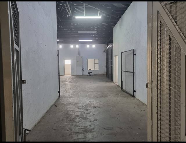 818M² RETAIL TO LET IN NELSPRUIT EXT 29